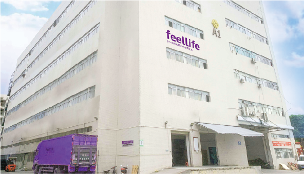 Nebulizer liquid Production Center, international ISO22000 factory, cGMP double standard clean production workshop, with China's first CNAS testing and analysis laboratory. Fully automatic filling line, daily capacity of 100,000 bottles.